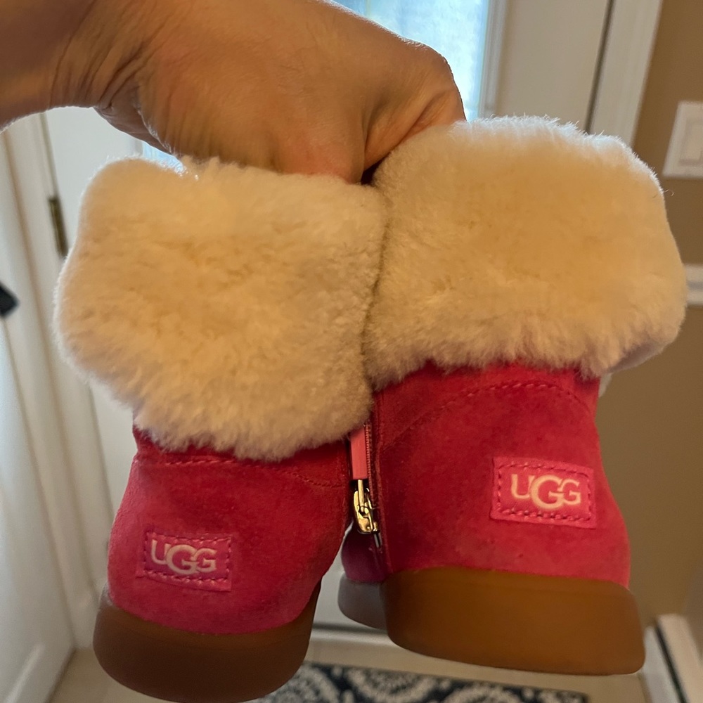 Girls ugg boots